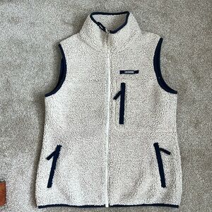 Columbia Sherpa vest woman’s medium white blue